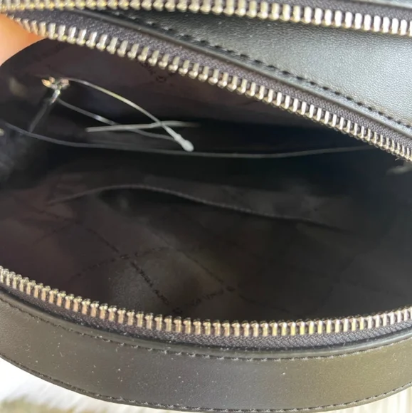 Micheal kors backpack purse - Picture 2 of 5